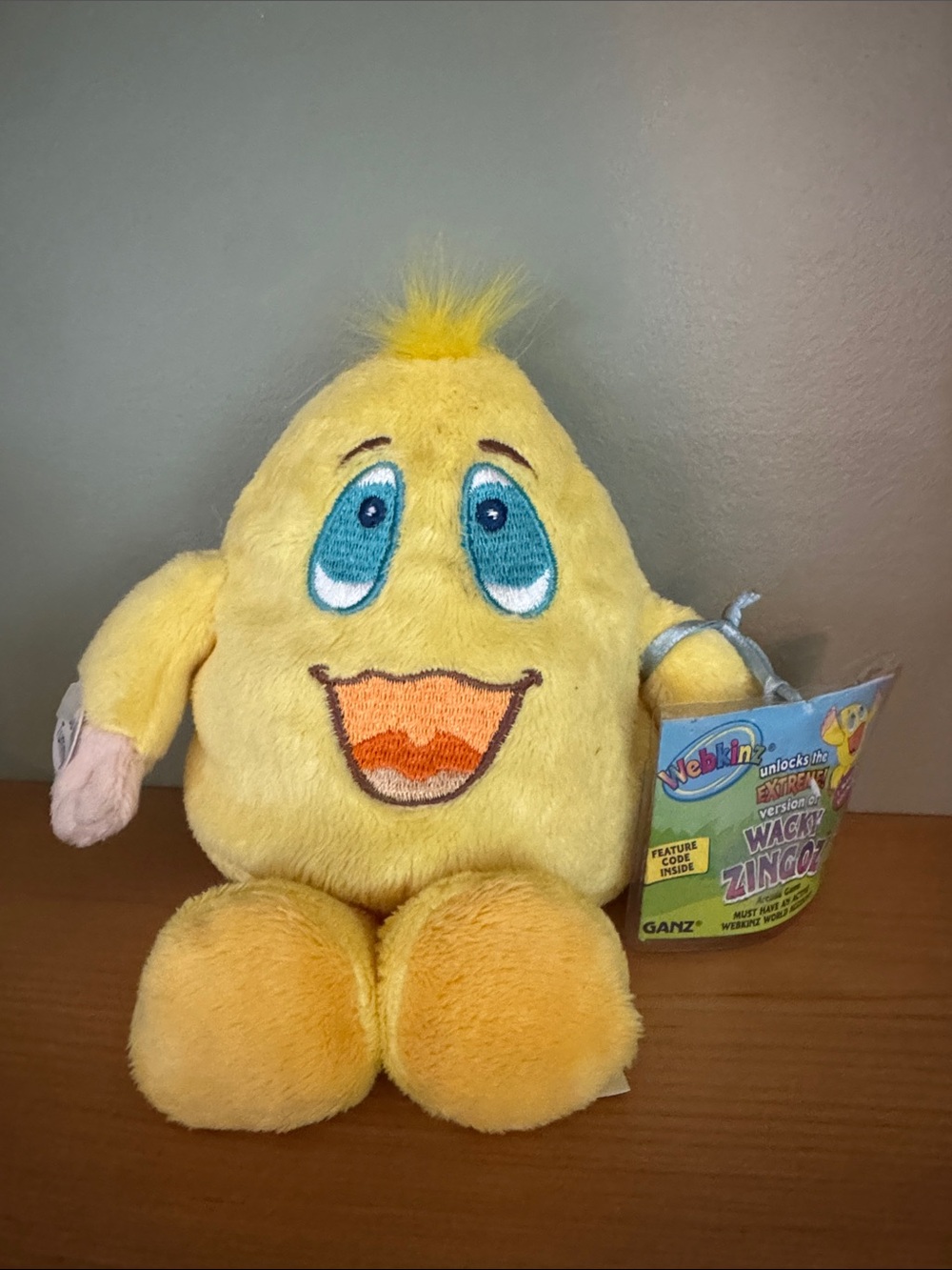 GANZ Yellow Wacky Zingoz Webkinz Plush with soundbox.